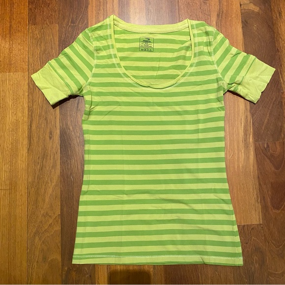 Y2K athletic striped T-shirt, size small. Cotton and Lyrcra. Scoop neck. - Picture 1 of 6